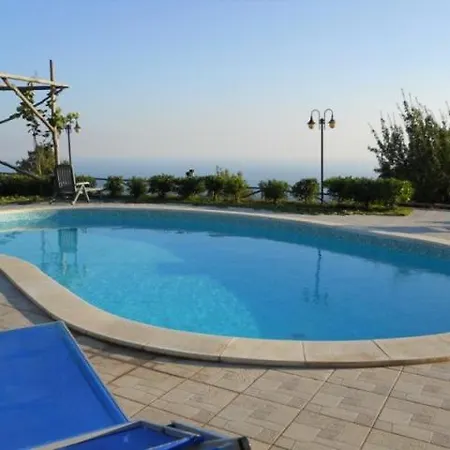 Pietralta Σορέντο
